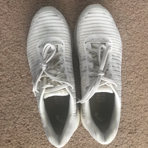 ASICS Running Shoe - Picture 4 of 8